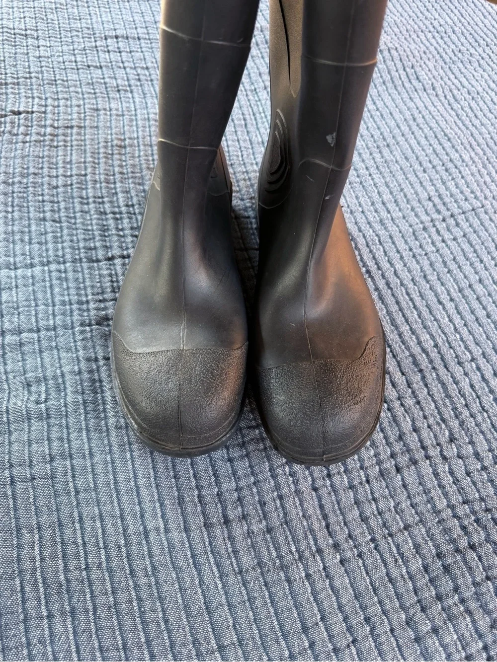 Tingley barely used